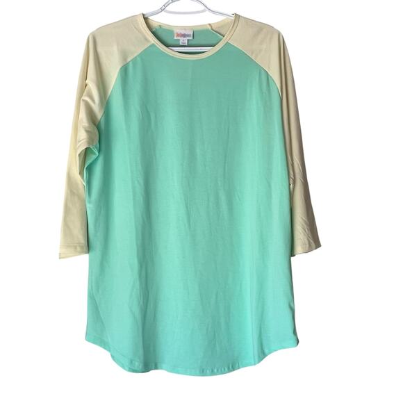 NWT! LuLaRoe Yellow and Green 1/2 Sleeve Tee Size Large - Picture 1 of 11